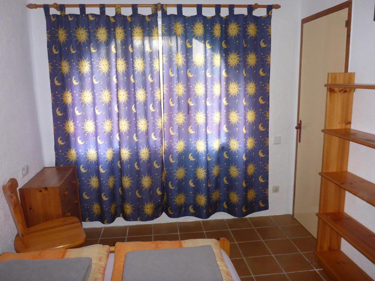Apartment Hibiscus Cadaques Bagian luar foto