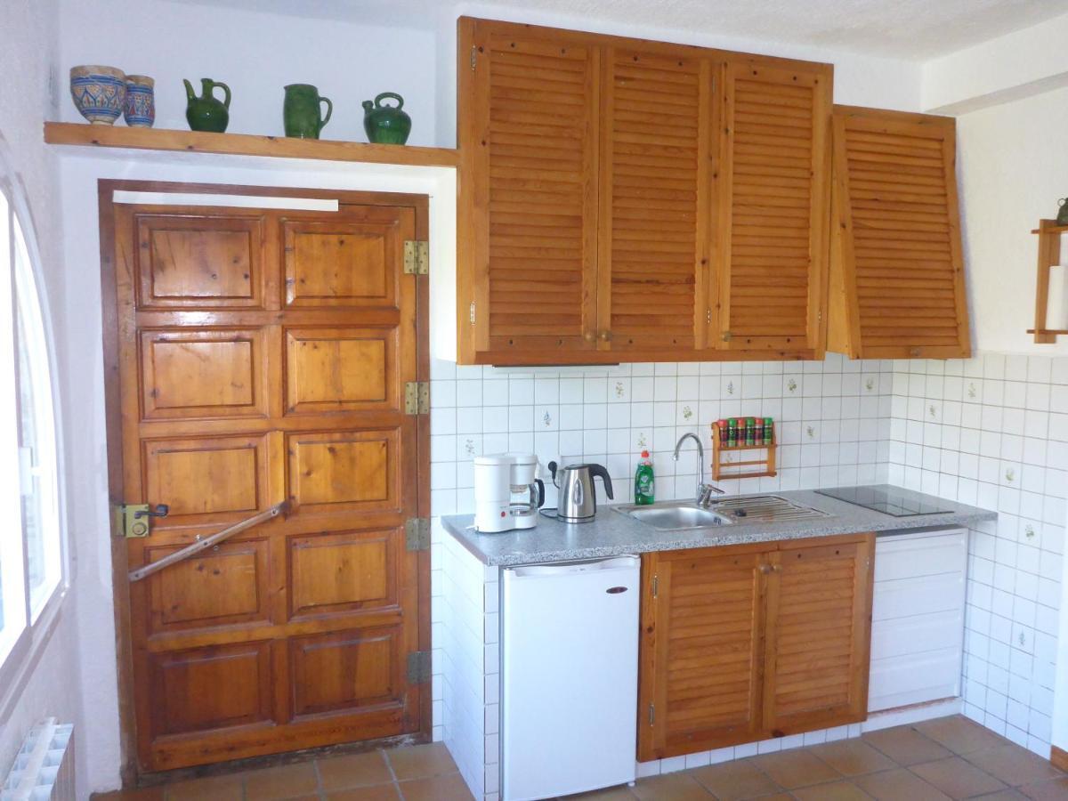 Apartment Hibiscus Cadaques Bagian luar foto