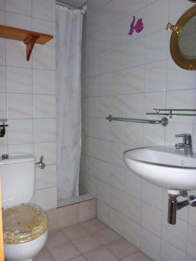 Apartment Hibiscus Cadaques Bagian luar foto