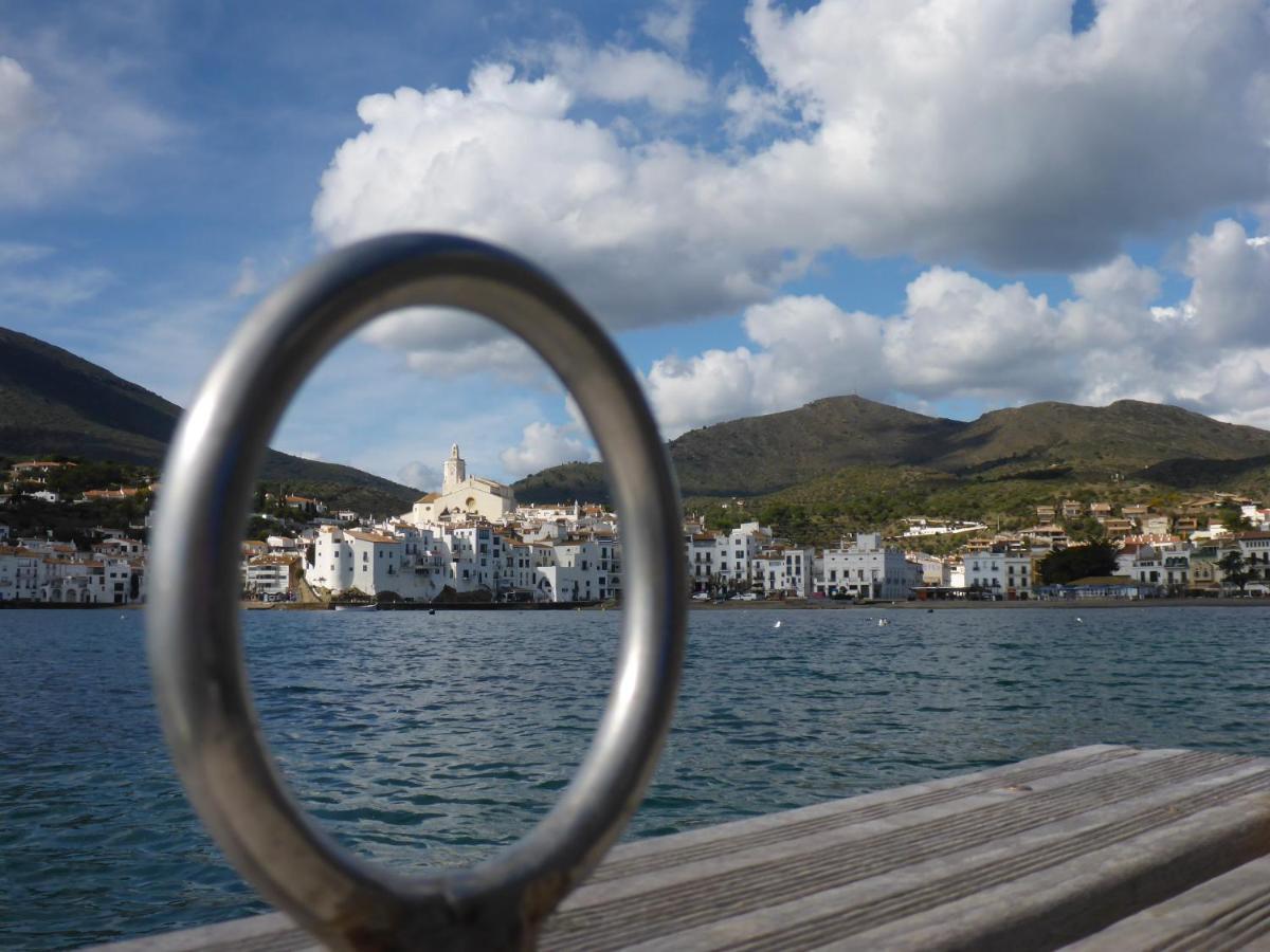 Apartment Hibiscus Cadaques Bagian luar foto
