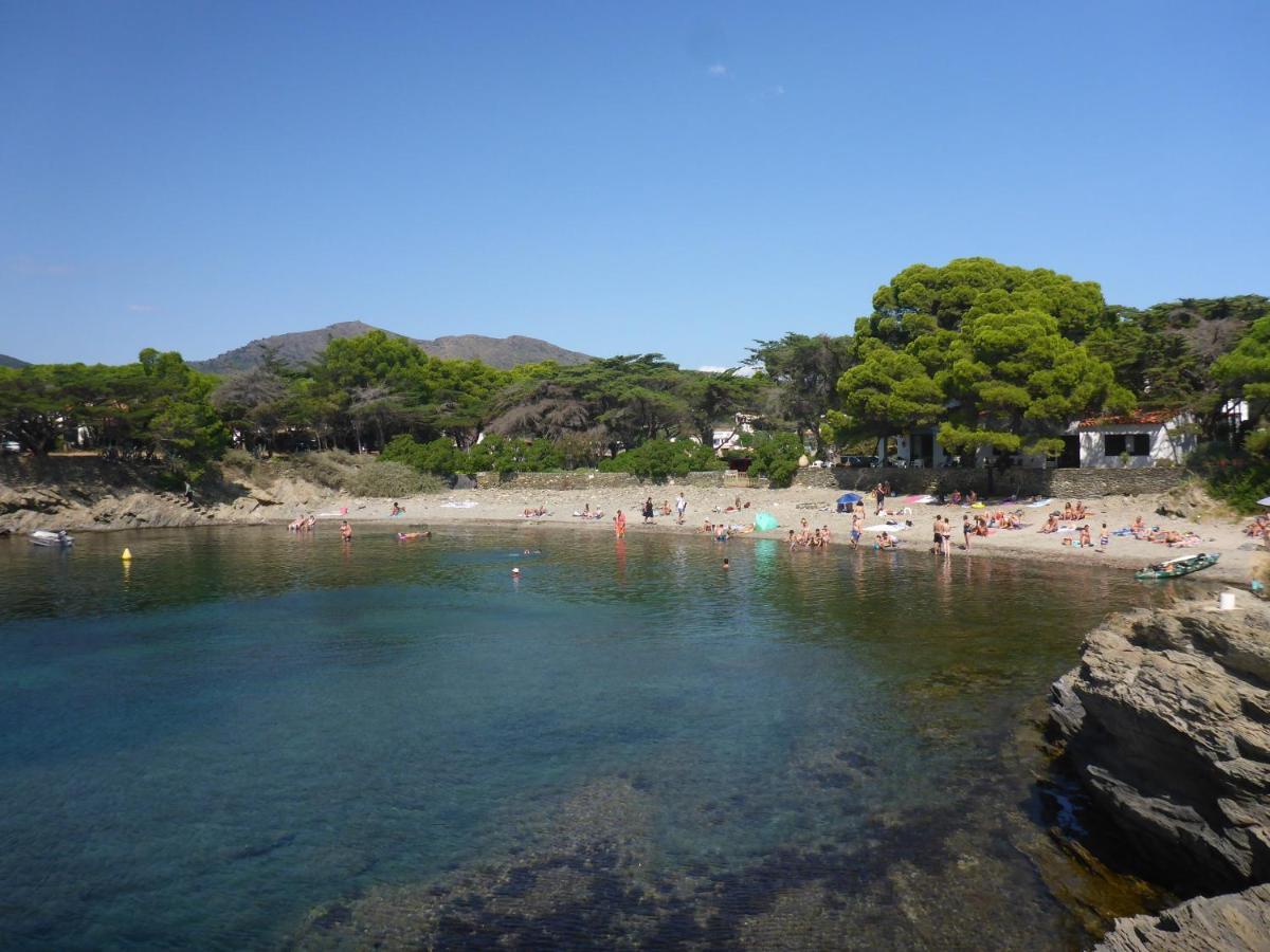 Apartment Hibiscus Cadaques Bagian luar foto